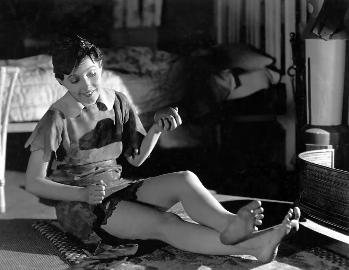 Framed Print : PETER PAN, Betty Bronson, 1924 Framed Print : PETER PAN, Betty Bronson, 1924
