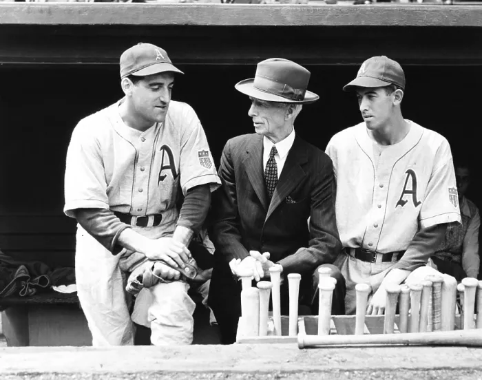 Framed Print : Philadelphia Athletics manager Connie Mack with Phil Marchildon (L) and Russell Christopher. Marchildon joined Royal Canadian Air Force as a tail gunner