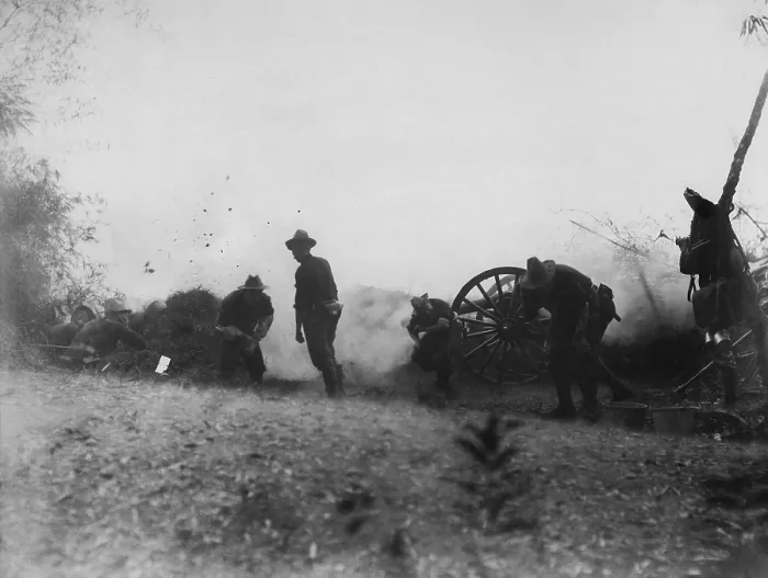 Framed Print : Philippine-American War fighting began on Feb. 4, 1899. Utah Battery on McCloud Hill, February 5, 1899, was firing on Insurgents on San Juan Bridge