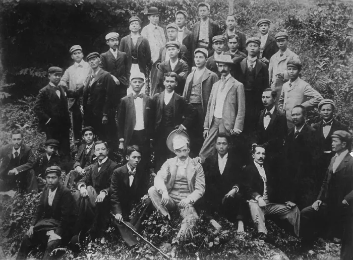 Framed Print : Philippine nationalists, including Emilio Aguinaldo (first row, 3rd from right), ca. 1896-97 Framed Print : Philippine nationalists, including Emilio Aguinaldo (first row, 3rd from right), ca. 1896-97