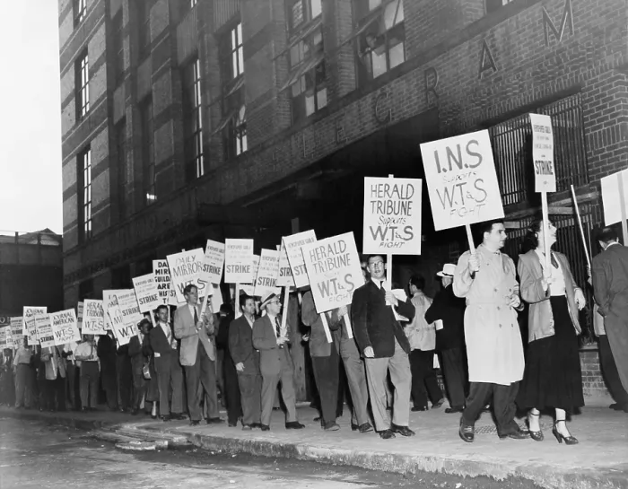 Framed Print : Picket line of the Newspaper Guild of New York in 1950. The journalist's union shut down the Scripps Howard's New York World-Telegram and the Sun for 71 days