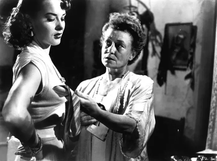 Framed Print : PICKUP ON SOUTH STREET, Jean Peters, Thelma Ritter, 1953, TM and Copyright 20th Century Fox Film Corp. All rights reserved Framed Print : PICKUP ON SOUTH STREET, Jean Peters, Thelma Ritter, 1953, TM and Copyright 20th Century Fox Film Corp. All rights reserved
