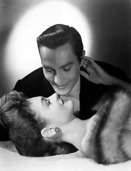 Framed Print : THE PICTURE OF DORIAN GRAY, Donna Reed (front), Hurd Hatfield, 1945 Framed Print : THE PICTURE OF DORIAN GRAY, Donna Reed (front), Hurd Hatfield, 1945