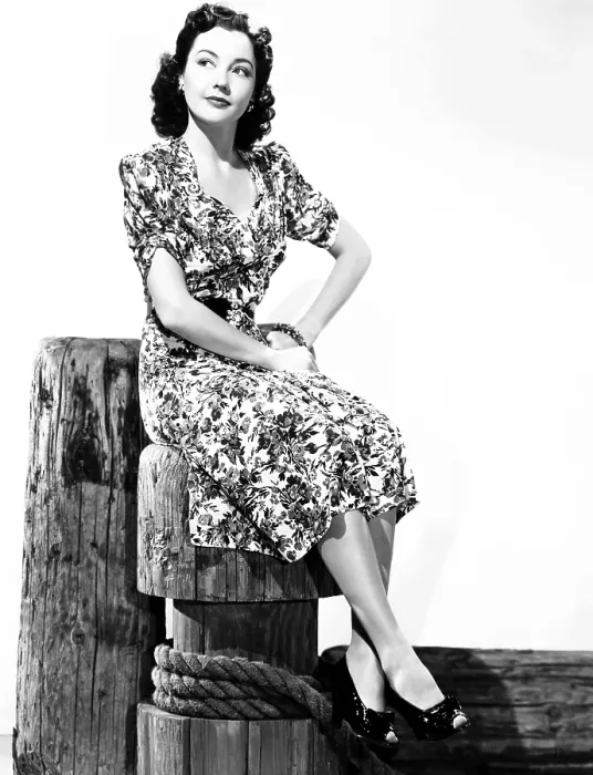 Framed Print : PIER 13, Lynn Bari, 1940, TM & Copyright 20th Century Fox Film Corp. / courtesy Everett Collection