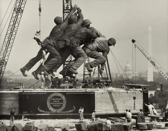 Framed Print : Placement the statue depicting marines raising the American flag on Mount Suribachi, Iwo Jima. Sculpture for the Marine Memorial by Felix W