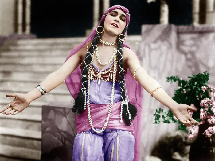 Framed Print : Pola Negri, ca. 1920s Framed Print : Pola Negri, ca. 1920s
