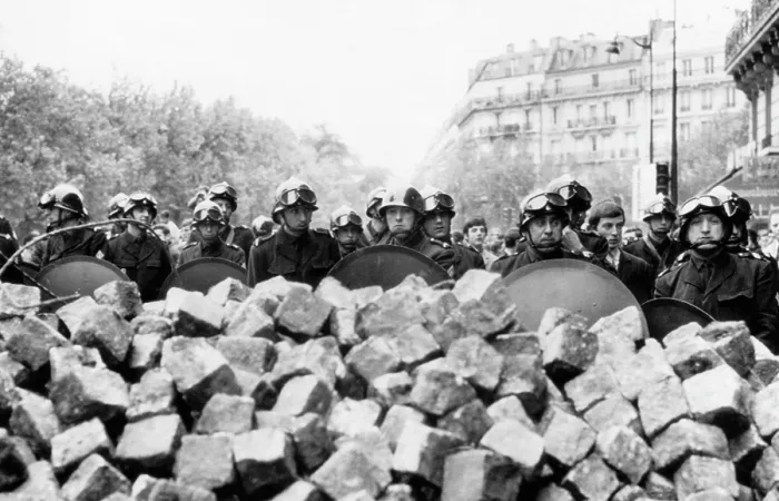 Framed Print : Police behind a barricade made of stones by rioting students in the Latin Quarter of Paris, France, 1960s.. Courtesy: CSU Archives  /  Everett Collection