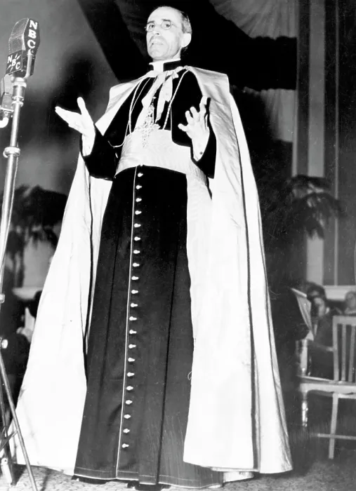 Framed Print : Pope Pius XII, (1876-1958), giving a speech at the Catholic University, Washington D.C. 1939.. Courtesy: CSU Archives / Everett Collection Framed Print : Pope Pius XII, (1876-1958), giving a speech at the Catholic University, Washington D.C. 1939.. Courtesy: CSU Archives / Everett Collection