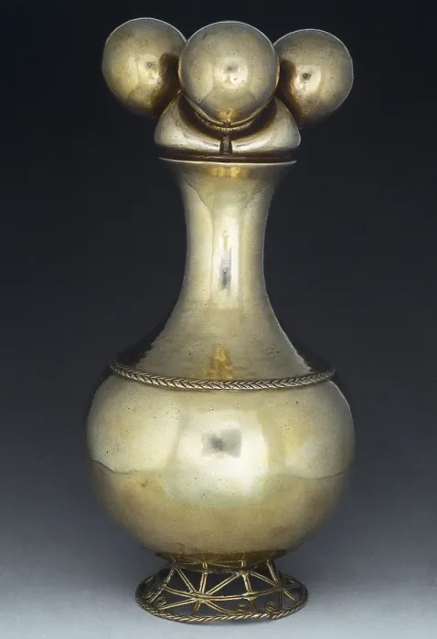 Framed Print : Poporo. Lime container used to carry the lime to the mouth while chewing coca leaves. Poporos are also attributed with mystical powers and social status Framed Print : Poporo. Lime container used to carry the lime to the mouth while chewing coca leaves. Poporos are also attributed with mystical powers and social status