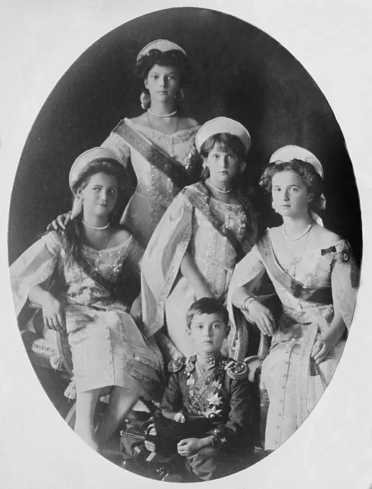 Framed Print : Portrait of the five children of Czar Nicolas II of Russia, ca. 1910. All five would be assassinated with their parents in 1917 by Bolshevik revolutionaries Framed Print : Portrait of the five children of Czar Nicolas II of Russia, ca. 1910. All five would be assassinated with their parents in 1917 by Bolshevik revolutionaries