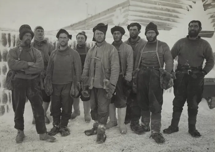 Framed Print : Portrait of Terra Nova explorers at the South Pole, June 18, 1912. Standing, L-R: Edward Wilson; Robert Falcon Scott; Lawrence Oates