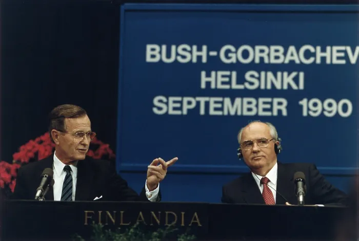 Framed Print : Pres. George H. W. Bush and Soviet Pres. Mikhail Gorbachev at the Helsinki Summit, Sept. 9, 1990