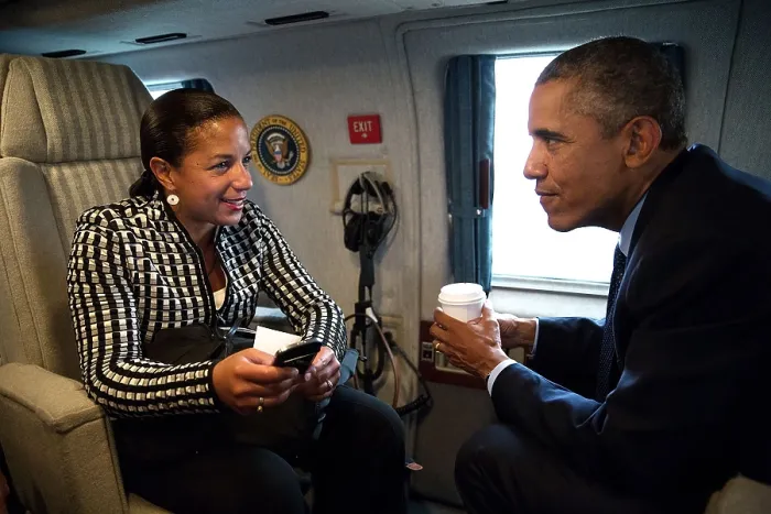Framed Print : President Barack Obama talks with National Security Advisor Susan Rice aboard Marine One Framed Print : President Barack Obama talks with National Security Advisor Susan Rice aboard Marine One