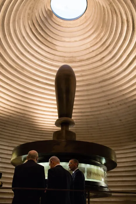 Framed Print : President Barack Obama views the Dead Sea Scrolls at The Israel Museum in Jerusalem, March 21, 2013. (BSLOC_2015_3_179) Framed Print : President Barack Obama views the Dead Sea Scrolls at The Israel Museum in Jerusalem, March 21, 2013. (BSLOC_2015_3_179)