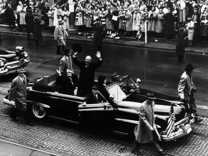 Framed Print : President Dwight D. Eisenhower (c) and his wife wave to the crowd from their car as it goes up 15th Street enroute to the White House. Washington DC. January 21, 1957 Framed Print : President Dwight D. Eisenhower (c) and his wife wave to the crowd from their car as it goes up 15th Street enroute to the White House. Washington DC. January 21, 1957