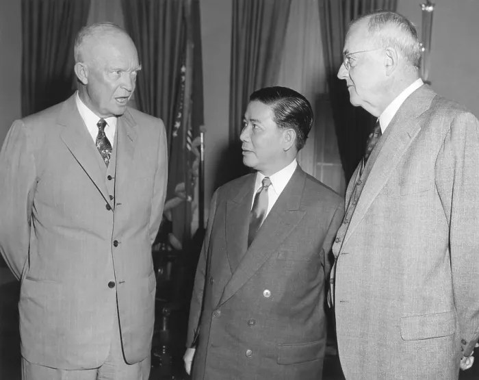 Framed Print : President Eisenhower and John Foster Dulles with Vietnam President Ngo Dinh Diem in the Oval Office. May 9, 1957. - (BSLOC_2014_16_213)