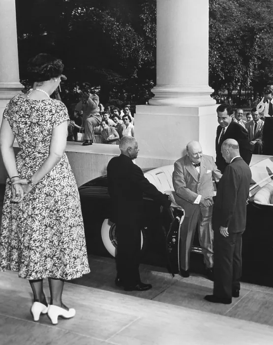 Framed Print : President Eisenhower welcomes Prime Minister Winston Churchill of Britain at the White House. First Lady Mamie Eisenhower stands at top of stairs. Richard Nixon is in the car