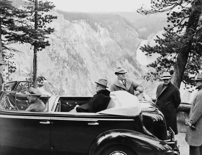 Framed Print : President Franklin Roosevelt (1882-1945), confined in his automobile at Artist Point, Yellowstone National Park, with his Secret Service guards during his Western tour