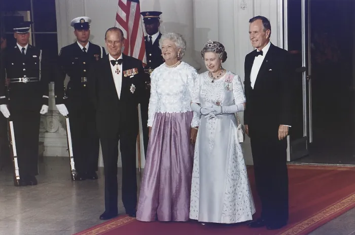 Framed Print : President George and Barbara Bush stand with Queen Elizabeth II and Prince Philip before a state dinner in honor of the Queen. May 14 1991