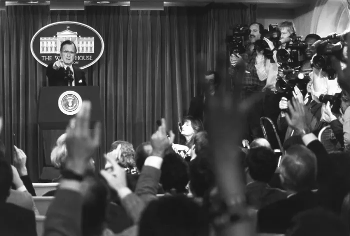 Framed Print : President George H.W. Bush meeting with reporters on Jan. 27, 1989, in his first post inauguration press conference (BSLOC_2021_3_49)