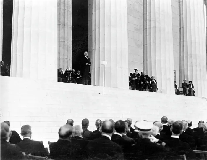 Framed Print : President Harding at the dedication ceremonies of the Lincoln Memorial. Washington, DC. 1922 Framed Print : President Harding at the dedication ceremonies of the Lincoln Memorial. Washington, DC. 1922