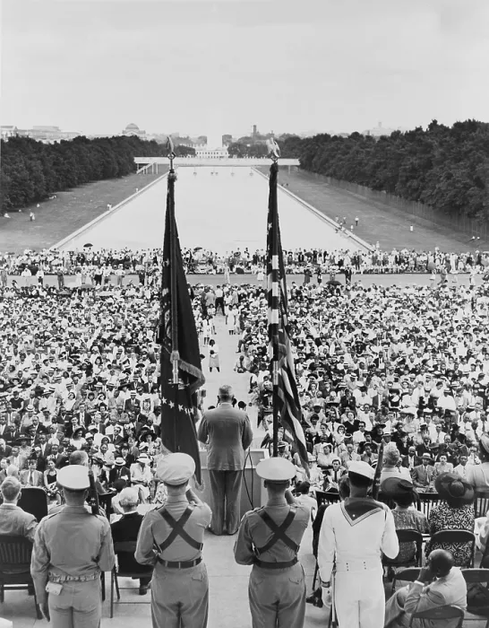 Framed Print : President Harry S. Truman (between flags) speaks the steps of the Lincoln Memorial at the 38th annual conference of the NAACP on June 29, 1947 Framed Print : President Harry S. Truman (between flags) speaks the steps of the Lincoln Memorial at the 38th annual conference of the NAACP on June 29, 1947