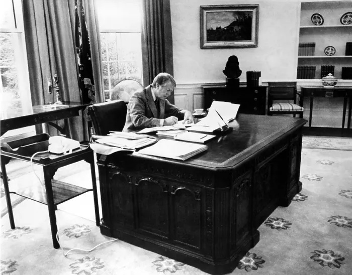 Framed Print : President Jimmy Carter at work in the Oval Office of the White House, 3 / 8 / 77. Courtesy: CSU Archives  /  Everett Collection