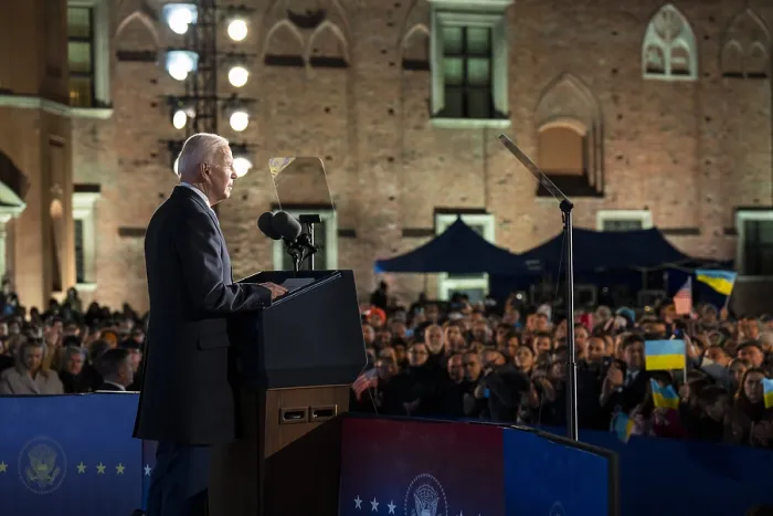 Framed Print : President Joe Biden speaks to a nightime audience of Poles and Ukrainian refugees at the Royal Castle in Warsaw, March 26, 2022