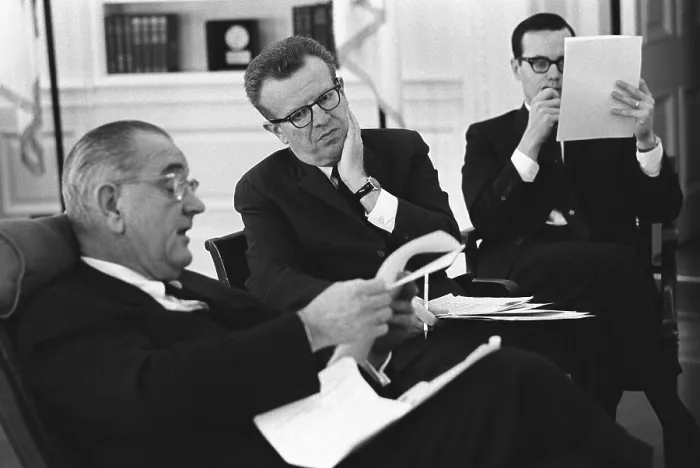 Framed Print : President Lyndon Johnson with political strategist Larry O'Brien and White House Press Secretary, Bill Moyers. March 29, 1965