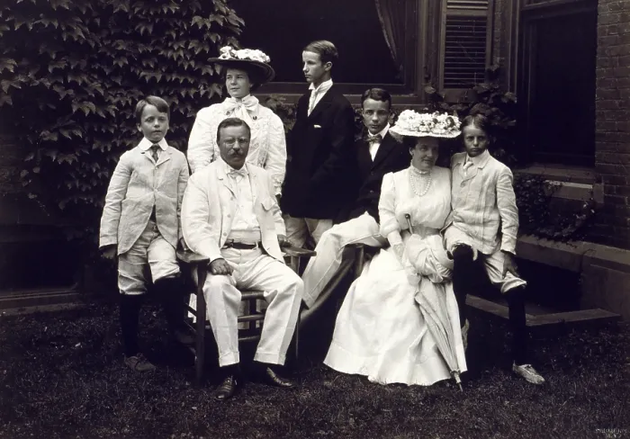 Framed Print : President and Mrs. Theodore Roosevelt seated on lawn, surrounded by their family of four boys, and daughter Ethel. 1907 photo Framed Print : President and Mrs. Theodore Roosevelt seated on lawn, surrounded by their family of four boys, and daughter Ethel. 1907 photo
