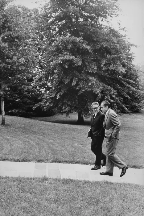 Framed Print : President Nixon walking with Kissinger on south lawn of the White House. Aug. 10 1971 Framed Print : President Nixon walking with Kissinger on south lawn of the White House. Aug. 10 1971