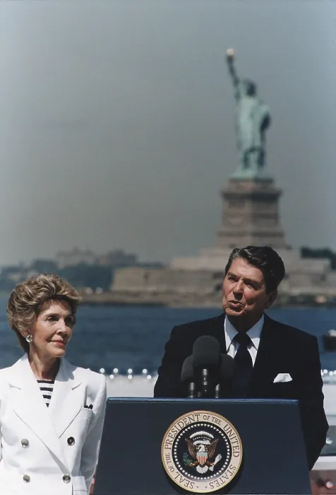 Framed Print : President Reagan giving a speech on the Centennial of the Statue of Liberty Governor's Island New York. July 4 1986. PO-USP-PAT-Reagan_NA-12-0090M