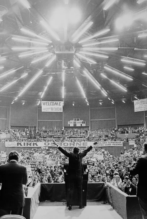Framed Print : President Richard Nixon making his signature V gesture while speaking to a Florida crowd. Ca. 1969-74 Framed Print : President Richard Nixon making his signature V gesture while speaking to a Florida crowd. Ca. 1969-74