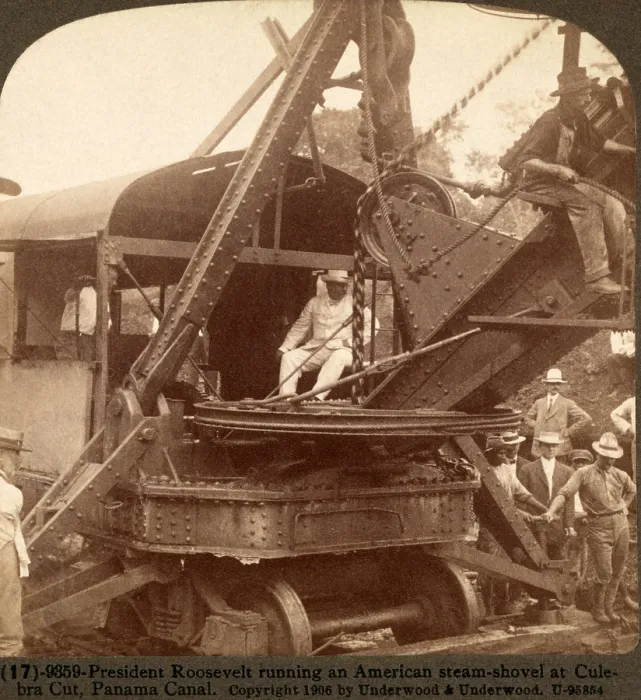 Framed Print : President Roosevelt running an American steam-shovel at Culebra Cut, Panama Canal, on November 30, 1906
