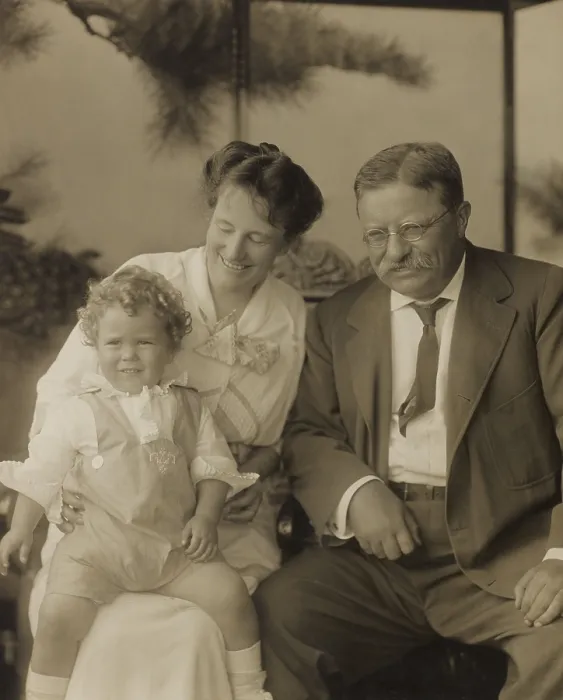 Framed Print : Former President Theodore Roosevelt and wife Edith with their first grandchild, Nov. 1915. Little Richard Derby Jr. was the son of their daughter Ethel (BSLOC_2016_12_16)