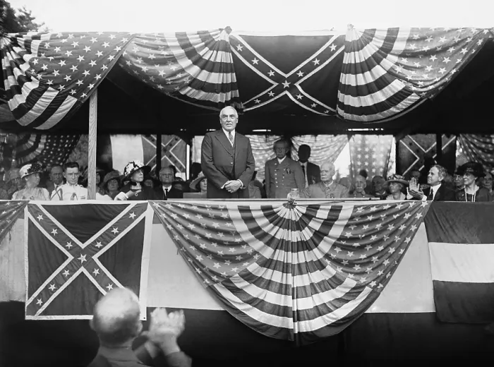 Framed Print : President Warren Harding at Confederate memorial services at Arlington National Cemetery. June 5, 1922. The VIP enclosure was decorated with Federal and Confederate flags Framed Print : President Warren Harding at Confederate memorial services at Arlington National Cemetery. June 5, 1922. The VIP enclosure was decorated with Federal and Confederate flags