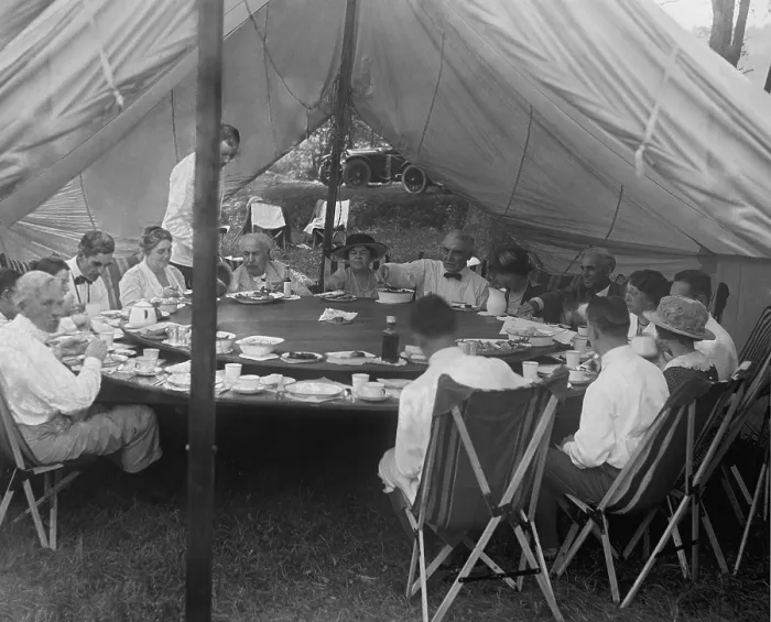 Framed Print : President Warren Harding has lunch in a tent, with Thomas Edison and Henry Ford (on right) Framed Print : President Warren Harding has lunch in a tent, with Thomas Edison and Henry Ford (on right)