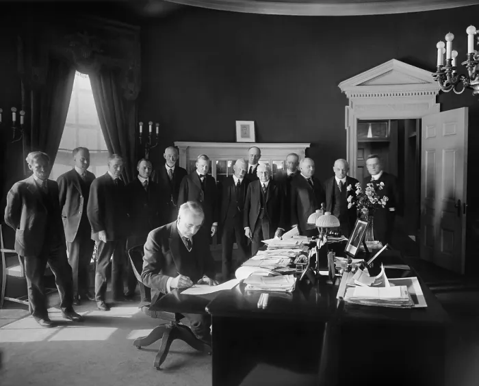 Framed Print : President Warren Harding signs the Capper-Volstead Act of Feb. 18, 1922