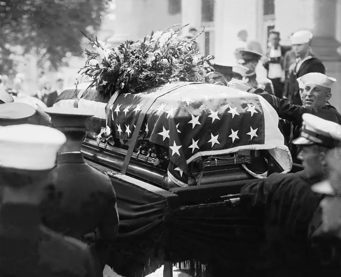Framed Print : President Warren Harding's (1865-1923) flag draped coffin at his funeral in 1923