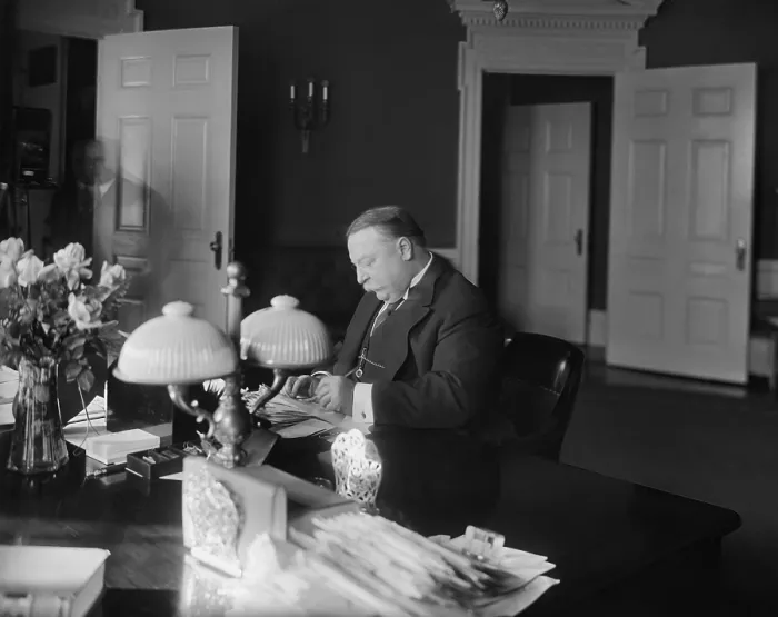 Framed Print : President William Howard Taft at his desk in the White House