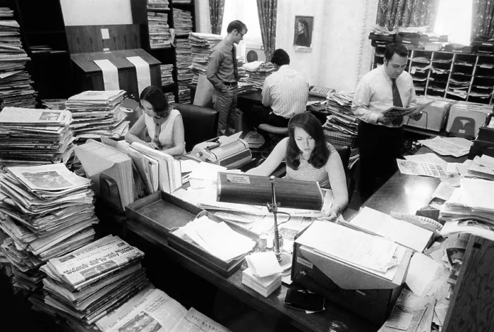 Framed Print : The Presidents daily news briefing, is produced by five young White House staffers