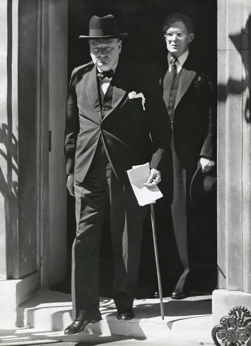 Framed Print : Prime Minister Winston Churchill leaving 10 Downing Street to speak to Parliament on June 18, 1940 Framed Print : Prime Minister Winston Churchill leaving 10 Downing Street to speak to Parliament on June 18, 1940