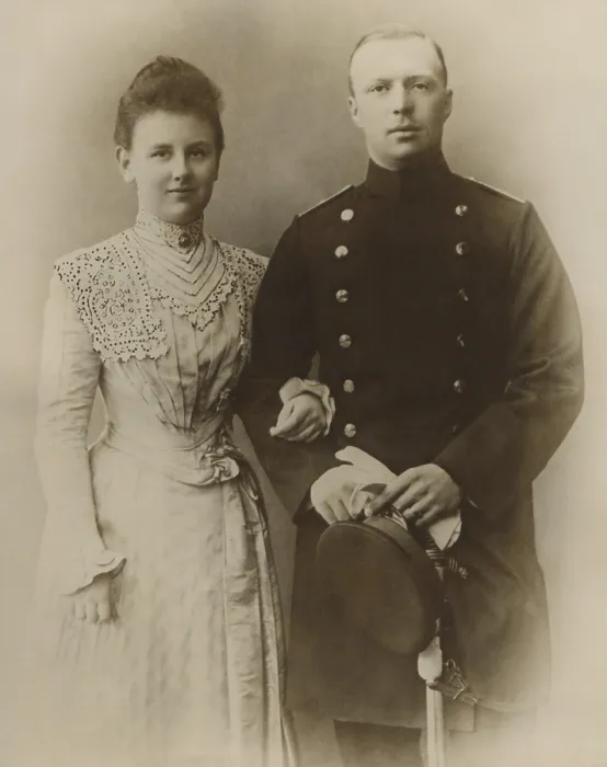 Framed Print : Prince Henry of Mooklon-Schworin and Queen Wilhelmina of Netherlands were betrothed in 1900 (BSLOC_2018_3_34) Framed Print : Prince Henry of Mooklon-Schworin and Queen Wilhelmina of Netherlands were betrothed in 1900 (BSLOC_2018_3_34)