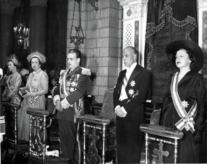 Framed Print : Prince Rainier III (center) at his enthronement flanked by (From left) Princess Antoinette of Monaco, Princess Charlotte (mother), Prince Pierre and Princess Ghilaine, April 15 Framed Print : Prince Rainier III (center) at his enthronement flanked by (From left) Princess Antoinette of Monaco, Princess Charlotte (mother), Prince Pierre and Princess Ghilaine, April 15