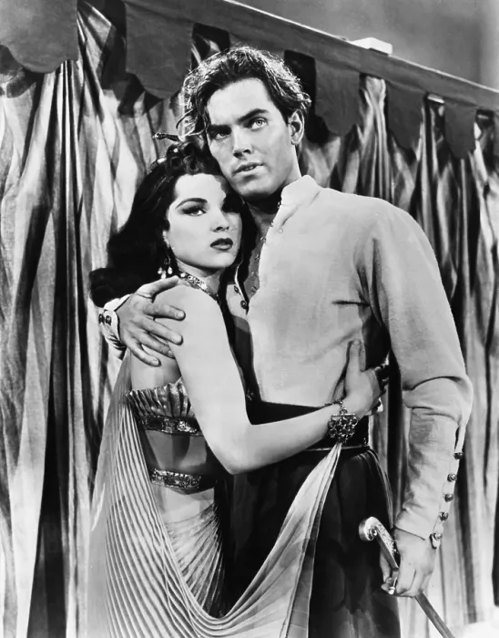 Framed Print : PRINCESS OF THE NILE, from left: Debra Paget, Jeffrey Hunter, 1954. TM & copyright 20th Century Fox Film Corp. All rights reserved / courtesy Everett Collection