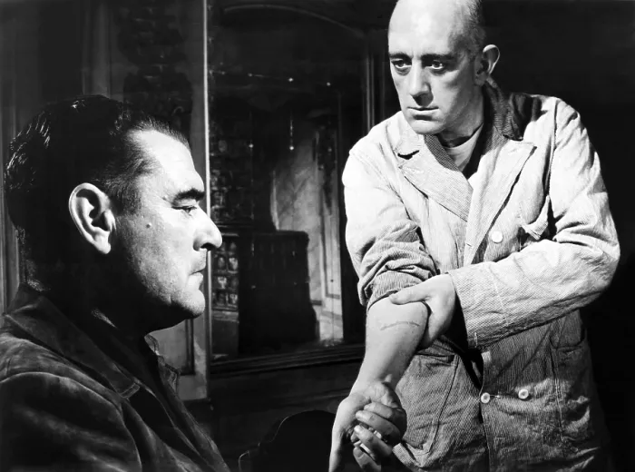 Framed Print : THE PRISONER, from left: Jack Hawkins, Alec Guinness, 1955