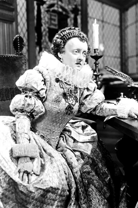 Framed Print : THE PRIVATE LIVES OF ELIZABETH AND ESSEX, Bette Davis, 1939 Framed Print : THE PRIVATE LIVES OF ELIZABETH AND ESSEX, Bette Davis, 1939