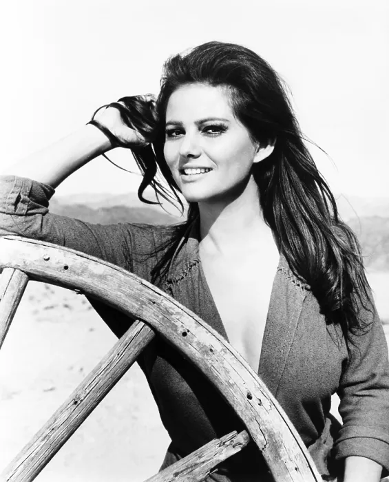Framed Print : THE PROFESSIONALS, Claudia Cardinale, 1966 Framed Print : THE PROFESSIONALS, Claudia Cardinale, 1966