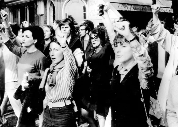 Framed Print : Protesters in Paris for Popular Government in France, May, 29, 1968. Courtesy: CSU Archives / Everett Collection Framed Print : Protesters in Paris for Popular Government in France, May, 29, 1968. Courtesy: CSU Archives / Everett Collection