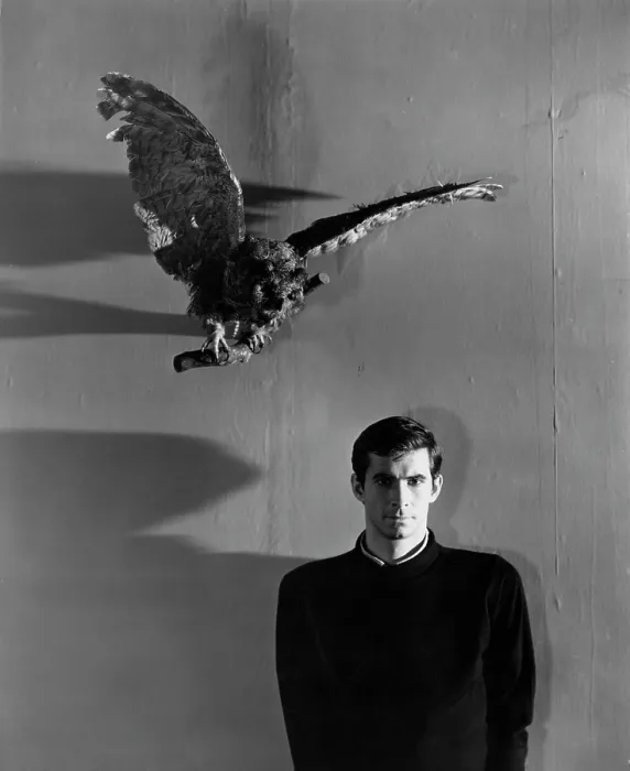 Framed Print : PSYCHO, Anthony Perkins, 1960 Framed Print : PSYCHO, Anthony Perkins, 1960